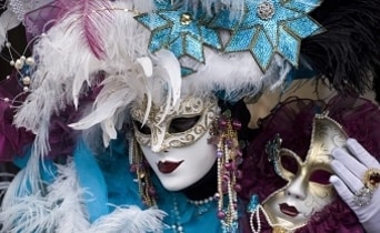 מסכות בקרנבל המסכות בונציה, הבלוג של כספי טורס